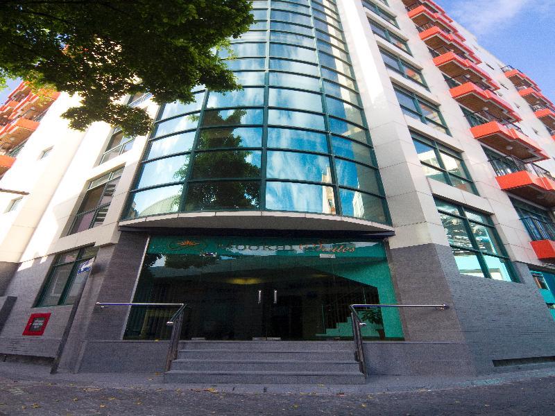 Mookai Suites Male Exterior photo