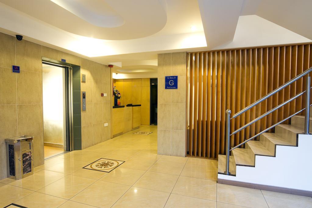 Mookai Suites Male Exterior photo
