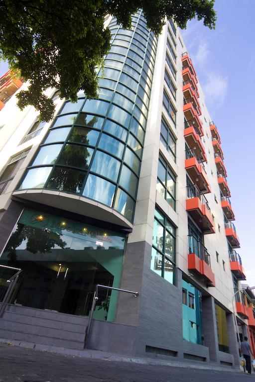 Mookai Suites Male Exterior photo